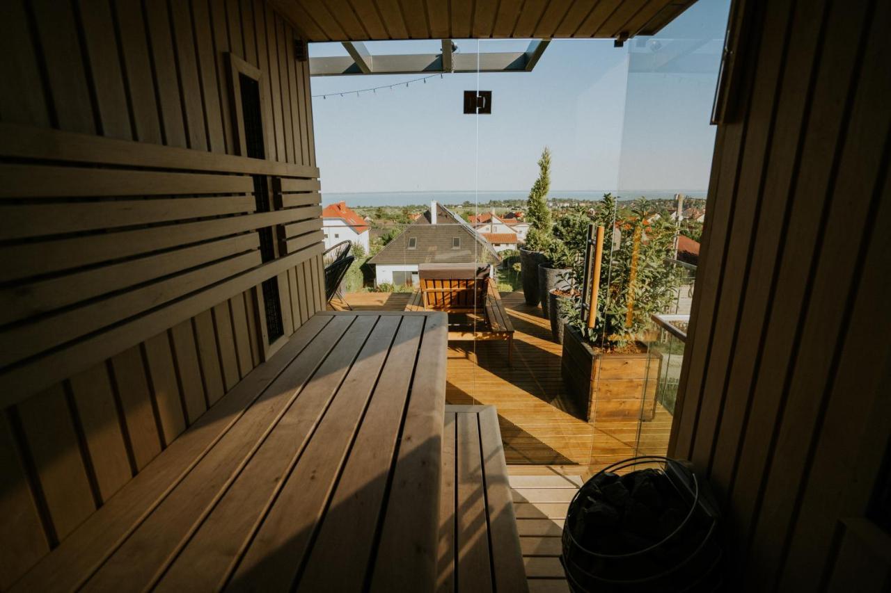 Skyline Resort Balatonalmadi Exterior photo